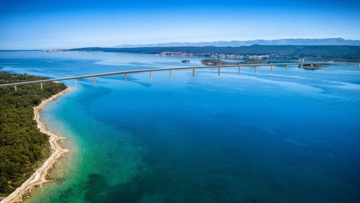 Uskoro bi mogla krenuti izgradnja mosta poput Pelješkog: Mještani oduševljeni, neće biti gužvi na trajektu