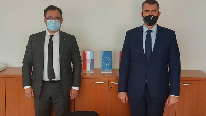 Fond za obnovu posjetio veleposlanik Mađarske: Razgovori o obnovi Banovine