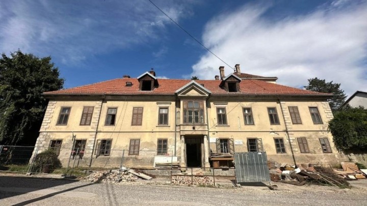 Vila Allnoch: U zaštićenom kulturnom dobru, prilikom obnove pronađene neeksplodirane bombe