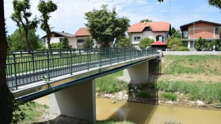 Dovršeni radovi na sanaciji pješačkog mosta u Petrinji: Sve je dovršeno u manje od dva mjeseca