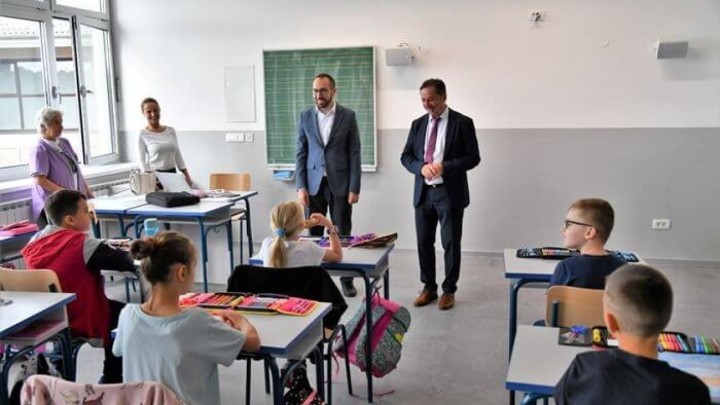Tomašević zatvorio radove na obnovi OŠ Vugrovec - Kašina: Poduplao se broj učionica