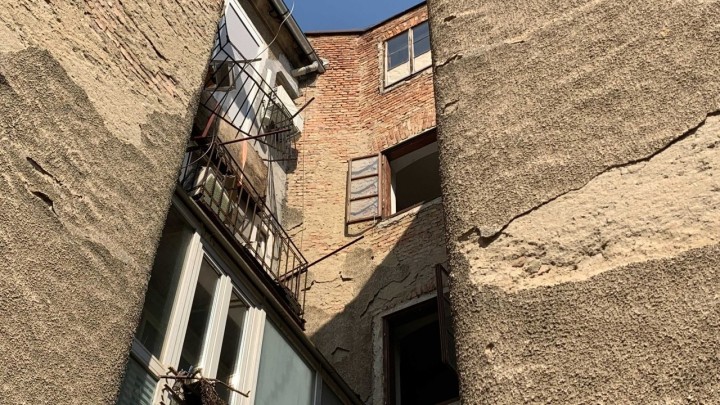 Urušio se balkon u centru Zagreba: Žena propala na kat ispod