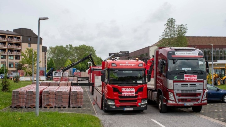 Još jedna velika donacija građevinskog materijala i namještaja stigla je iz Austrije u Sisak