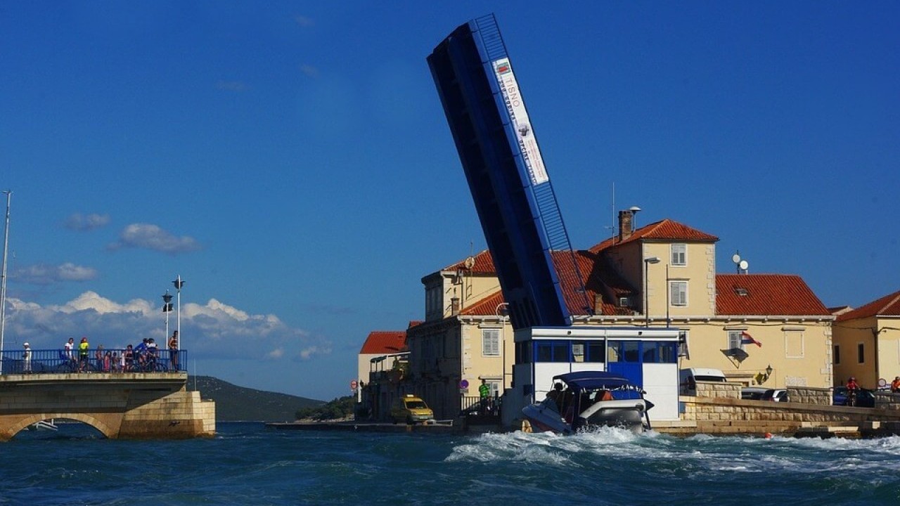 Ništa od održavanja poznatog podiznog mosta: Postupak poništen godinu dana nakon otvaranja nabave