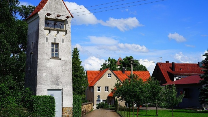 Na svojoj parceli imate staru trafostanicu: Ovo je razlog, a evo i kolika je šansa da ćete je se riješiti