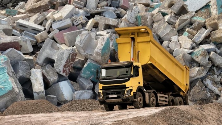 Hrvatske ceste 'brane' gradilište Kozjak: Građevinski otpad s državnog gradilišta legalno se odvozi