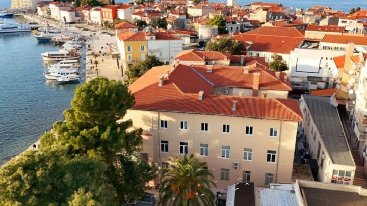 Velik proračun za istarski grad: Gotovo 70 milijuna za nogometni kampus, novu rivu i starački dom