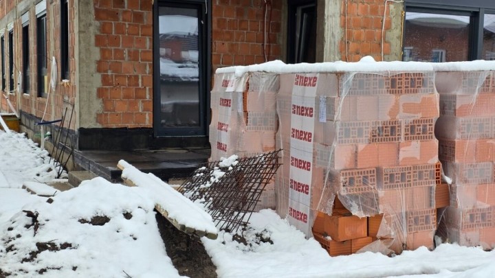 Zima ne oprašta! Evo što napraviti kada ova 3 posla na pola puta zaustave snijeg i led