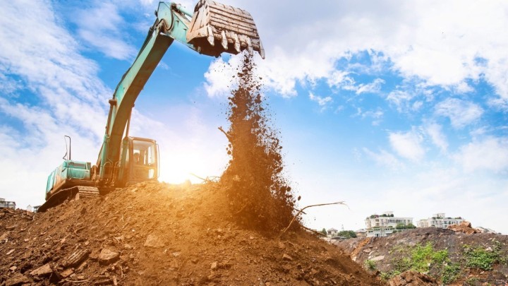 Iz starog samostana u moderne laboratorije: Radnik gradi novu ustanovu na sjeveru