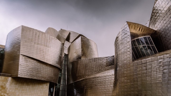 [FOTO] Znate li zbog kojeg materijala jedan od najpoznatijih muzeja svijeta može nositi titulu kameleona?