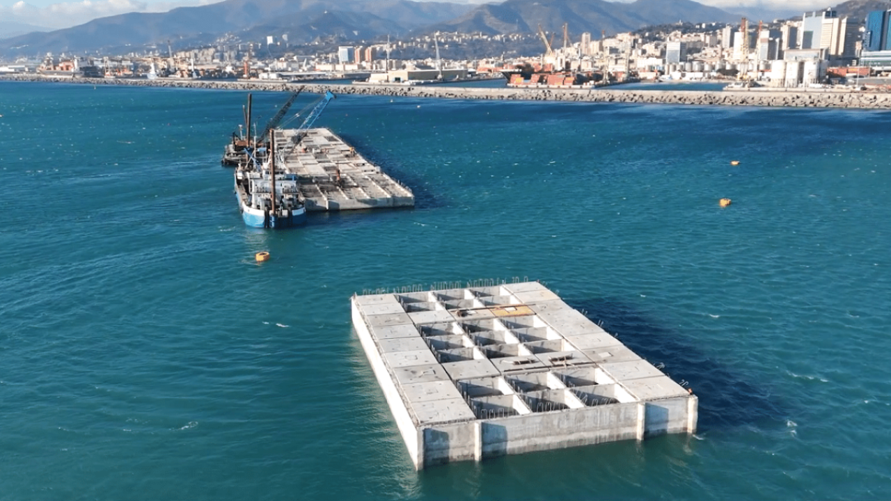 Galerija: Susjedi grade mega lukobran, položili su i 17. keson veličine jednog nebodera