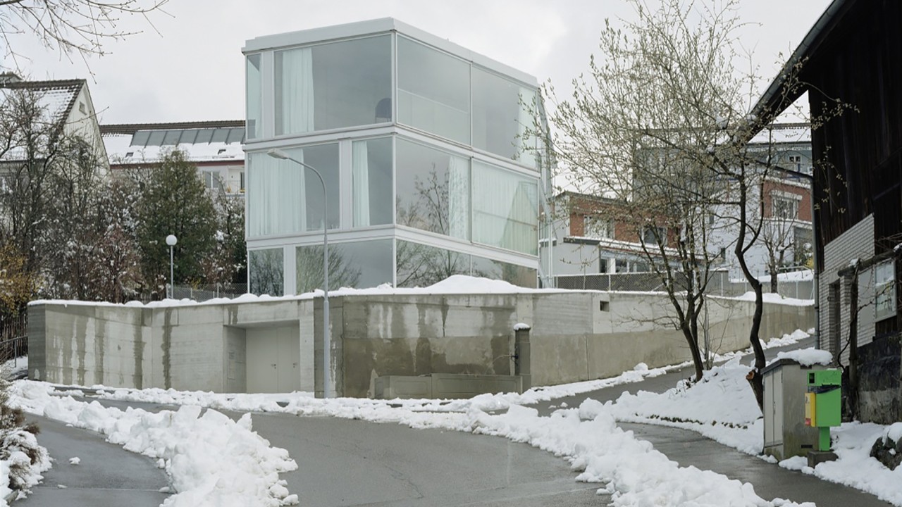 Genijalan minimalistički koncept: U Švicarskoj postoji kuća sa samo jednim zidom