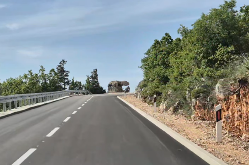 Cesta Križišće - Melnice