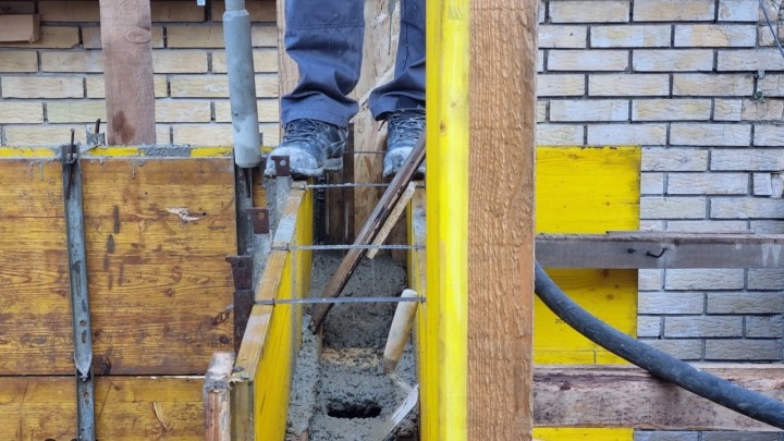 Kad međa postane fronta: Kako legalno sagraditi zid uz susjeda i preživjeti