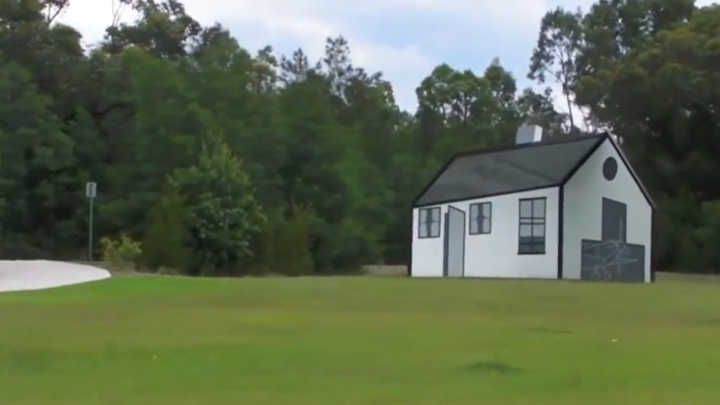 Jeziva kuća: Zbog optičke varke video obiteljske kuće postao viralan