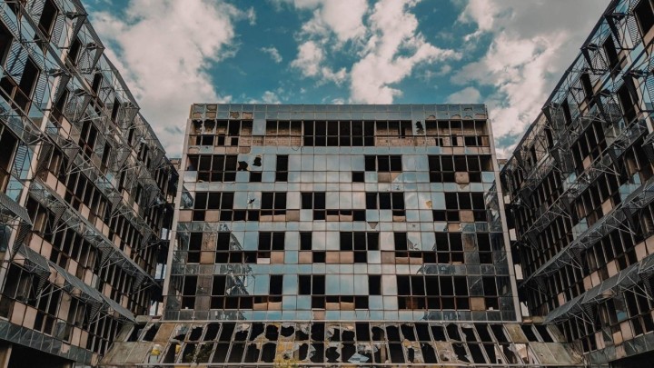 [Fotoesej] Ruglo na rubu grada - Kako danas izgleda Sveučilišna bolnica