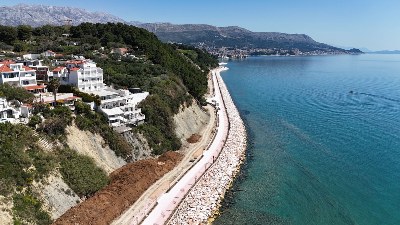 Galerija: Uz more se gradi jedna od najljepših šetnica u Hrvatskoj, do ljeta bi trebala biti gotova