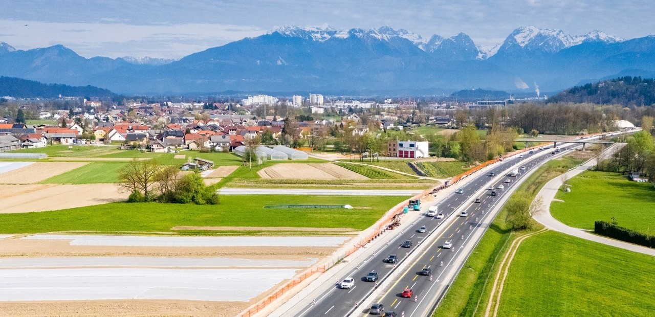 Susjedi za 100 milijuna eura obnavljaju najvažniju autocestu, ugradili su čelične pilote