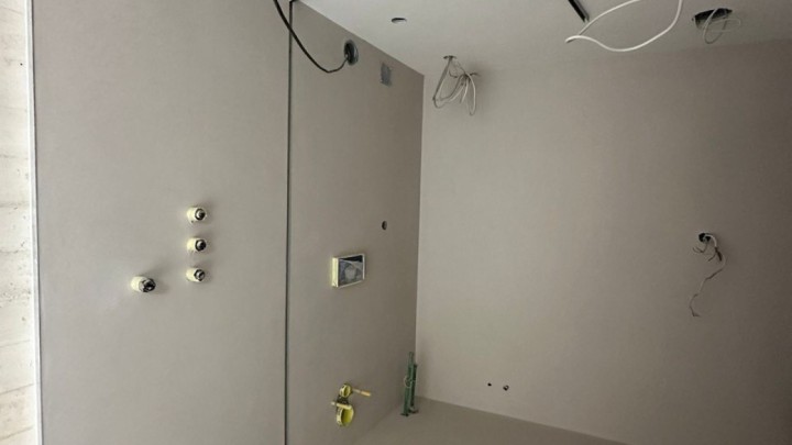 Mikrocement osvaja interijere: Zašto ga sve više biraju arhitekti i investitori