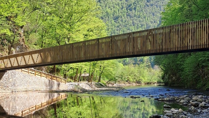 Mali-veliki projekt: Završen rešetkasti most na Risnjaku, bauštelci se iskazali u surovim uvjetima