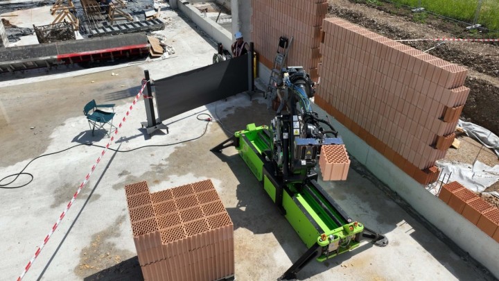 Prvi robot-zidar stigao u susjedstvo: Radi 10 kvadrata na sat, zamjena je za 5 bauštelaca i ne poznaje umor