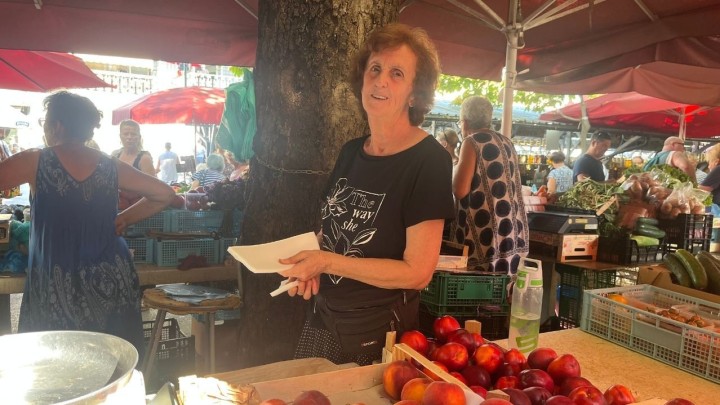 Umirovljenica Mina na tržnici prodaje 45 godina: 'Meni je ovo zabava i terapija'