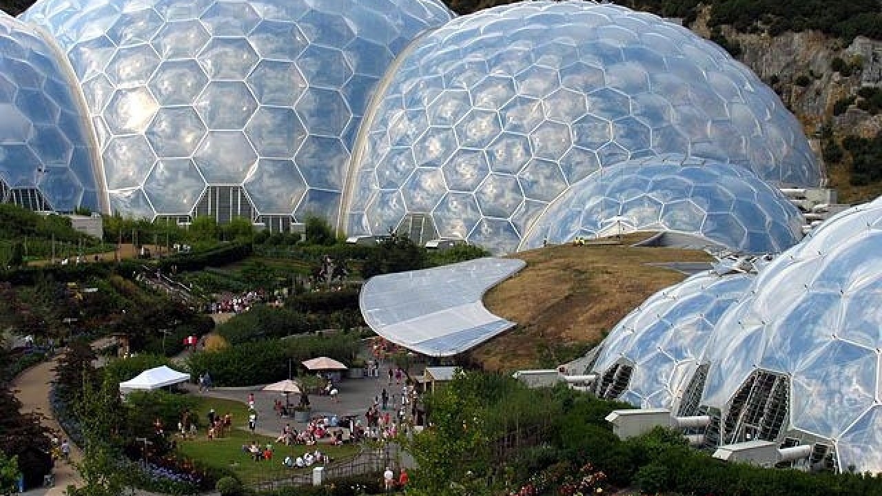 ETFE paneli osvajaju lakoćom: Top zamjena za staklo već je na slavnim građevinama od Münchena do New Yorka