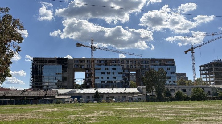 Bauštelska reportaža: Ušli smo na gradilište Avenue V, jedna ploča gradila se čak 17 metara iznad tla