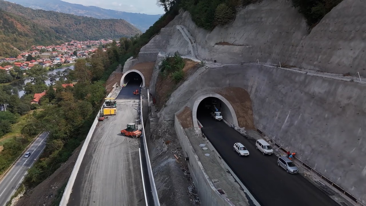 Mostovi, tunel i visoki potporni zidovi: Završna utrka s rokovima na najzahtjevnijem gradilištu Koridora V c