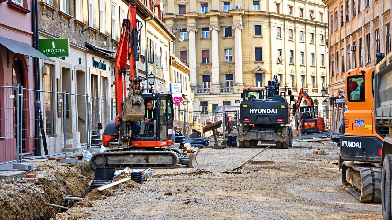 Bauštelska reportaža: Vlaška dobiva novo lice, ugostitelji privremeno 'pod ključem', ali za dobru svrhu