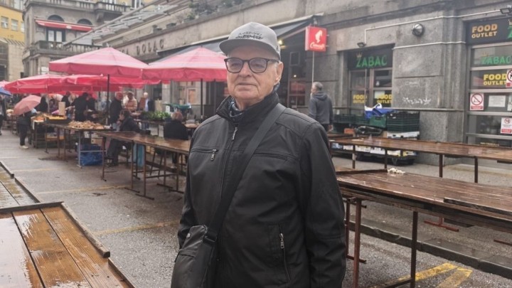 Umirovljenik Ivan (83): 'Imam prilično dobru mirovinu pa s unukama podijelim'