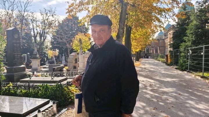 Umirovljenik Branko (65) na Mirogoju čisti grobove: 'Mala mi je mirovina, moram raditi'